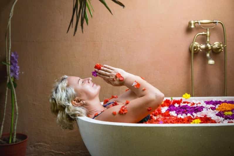Bali: Ubud Relaxing Balinese Massage and Flower Bath - Experience Highlights