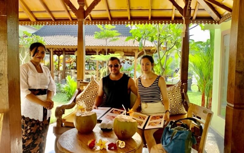 Bali: Ubud Relaxing Spa Aloevera Scrub With Flower Bath - Flower Bath