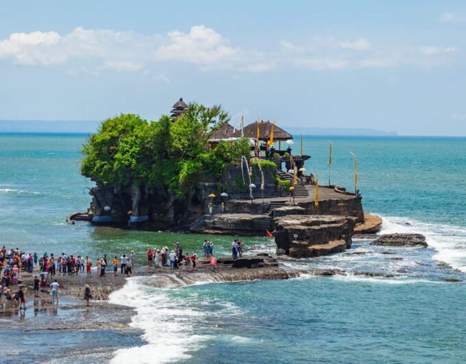 Bali Ulundanu Beratan Lake Temple & Tanah Lot Tour - Inclusions