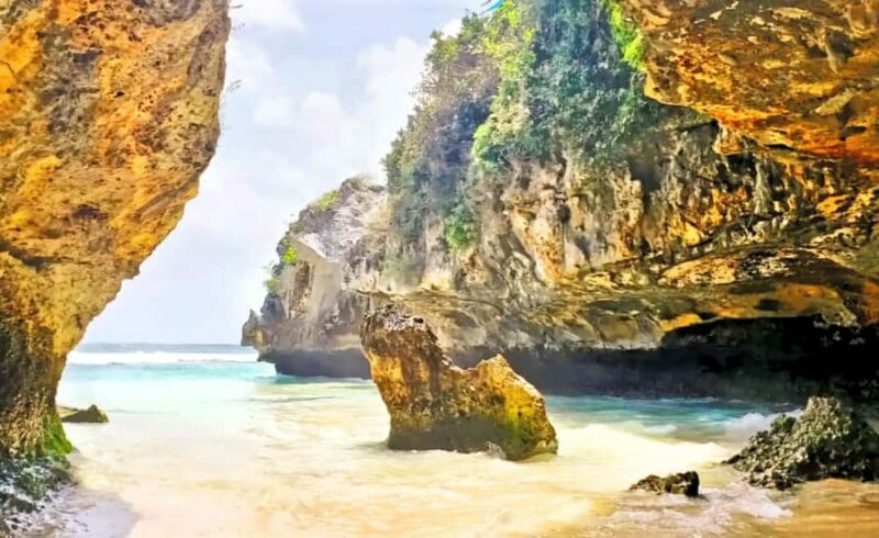 Bali: Uluwatu Beaches Tour with Padang Padang and Suluban - The Sum Up