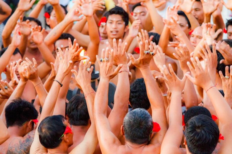 Bali: Uluwatu Kecak and Fire Dance Show Entry Ticket - Dealing With Monkey Encounters