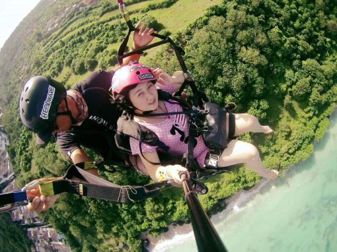 Bali: Uluwatu or Nusa Dua Beach Paragliding Experience - Instructional Language Options