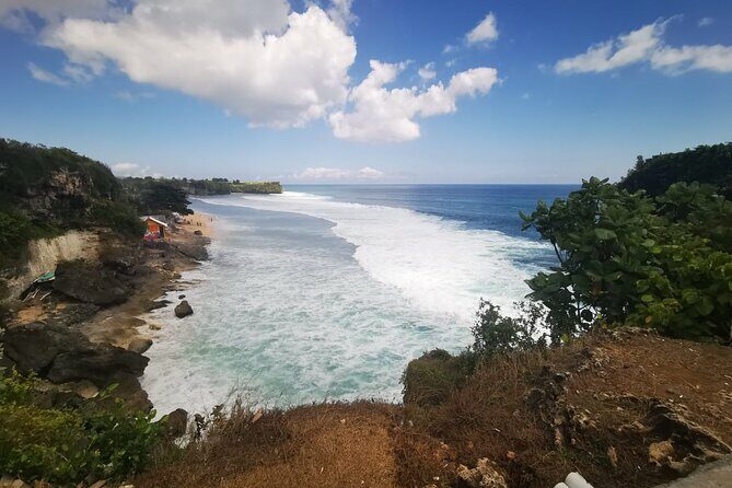 Bali Uluwatu Sunset Kecak Fire Dance and Beach Dinner Tour - What Past Travelers Say