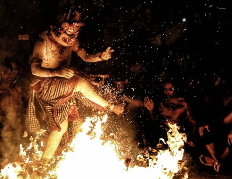 Bali: Uluwatu Temple Tour With Optional Kecak Dance Ticket - Meeting Point and Accessibility