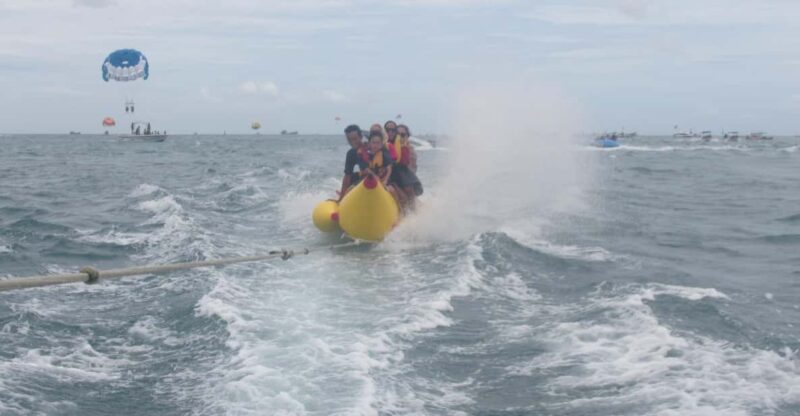 Bali WaterSport: Banana Boat, Flying Fish, Donut Boat - Age and Health Restrictions