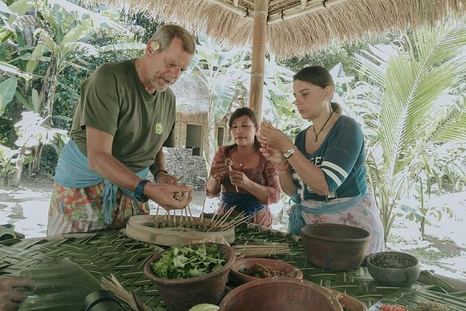 Balinese Cooking Class Experience at the Living Museum Bali - Preparing Traditional Balinese Dishes