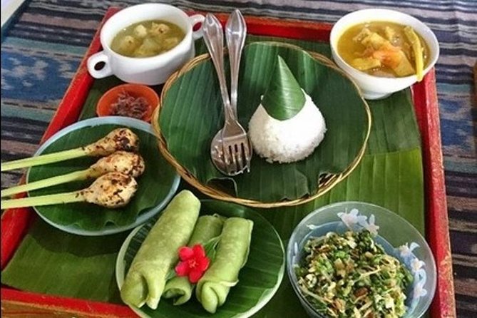Balinese Cooking Class With Traditional Market Tour - Preparing and Enjoying the Meal