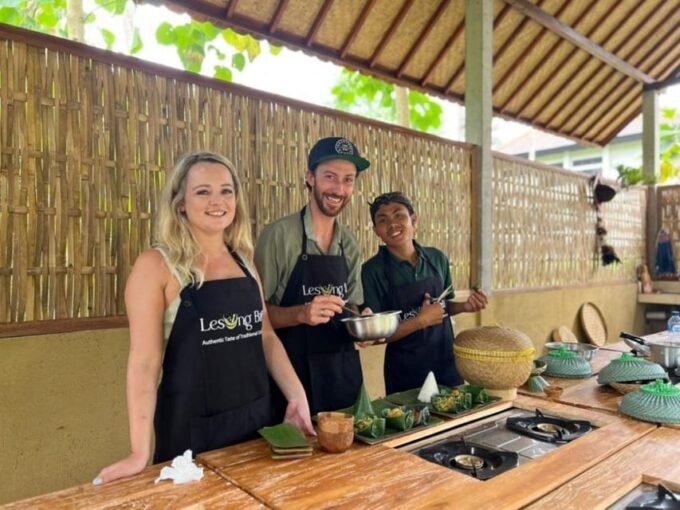 Balinese Cooking Class With Visit Ubud Highlight Tour - Customer Reviews and Ratings