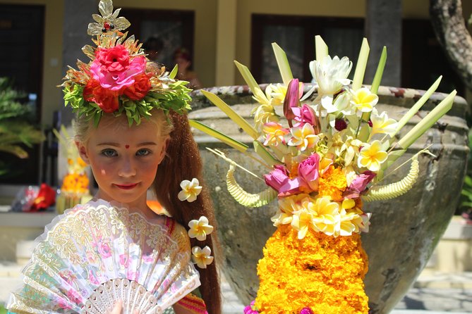 Balinese Traditional Costume - Makeup Application