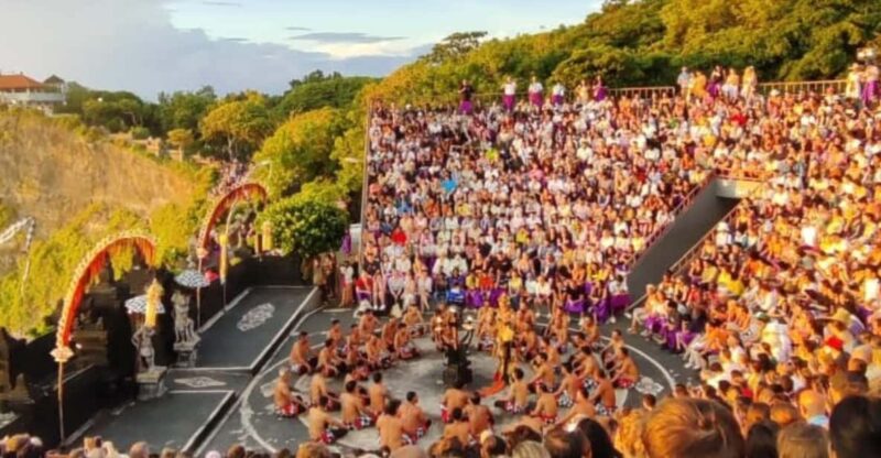 Balis Best Trips: Beaches, Garuda Wisnu, and Uluwatu Sunset - Garuda Wisnu Kencana