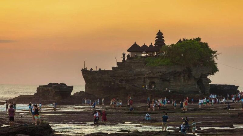 Balis Golden Embrace: Dazzling Tanah Lot Sunset Expedition - Inclusions and Exclusions