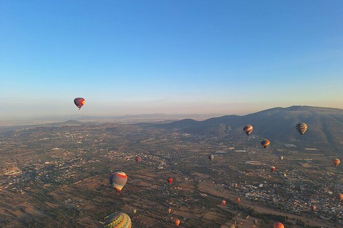 Balloon flight with Buffet Breakfast option or in a cave - Key Points
