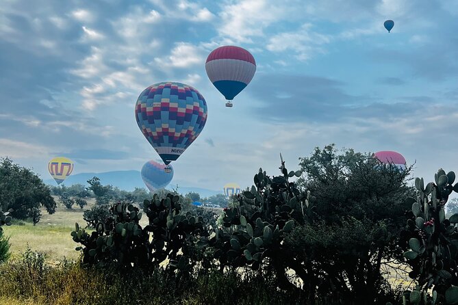 Balloon Flight With Private Transportation and Guided Tour to Teotihuacán - Recommended Attire and Essentials