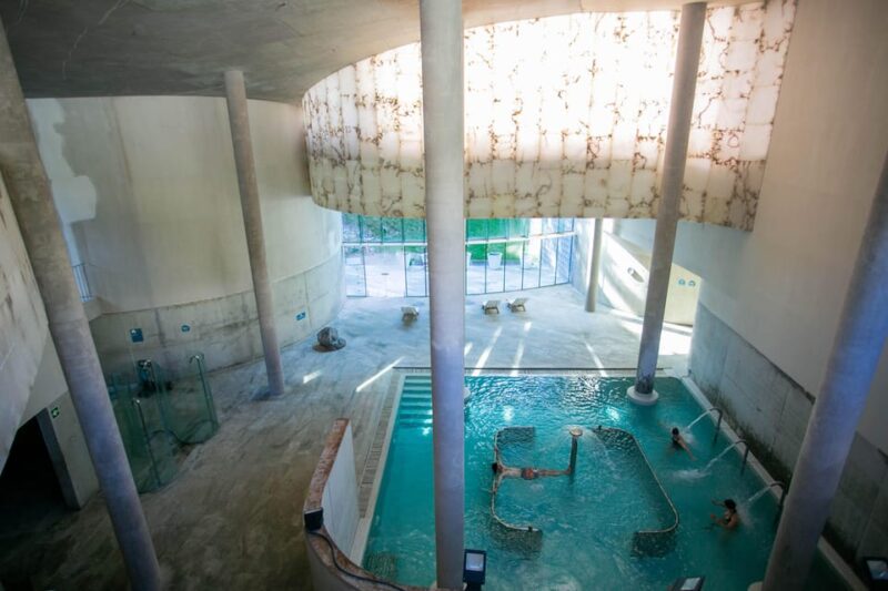 Balneario De Panticosa: 75' Thermal Circuit Tiberio Therms - Mineral-Rich Waters: Healing Properties