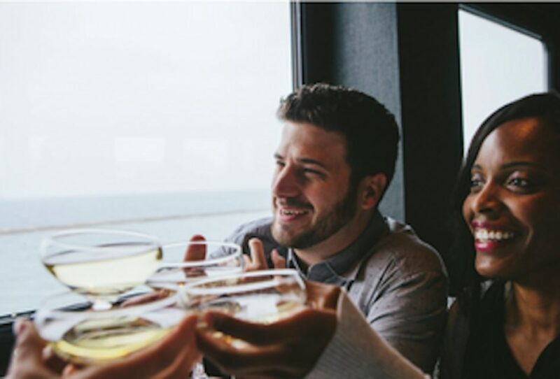 Baltimore: Christmas Eve Gourmet Brunch or Dinner Cruise - Entertainment and Amenities