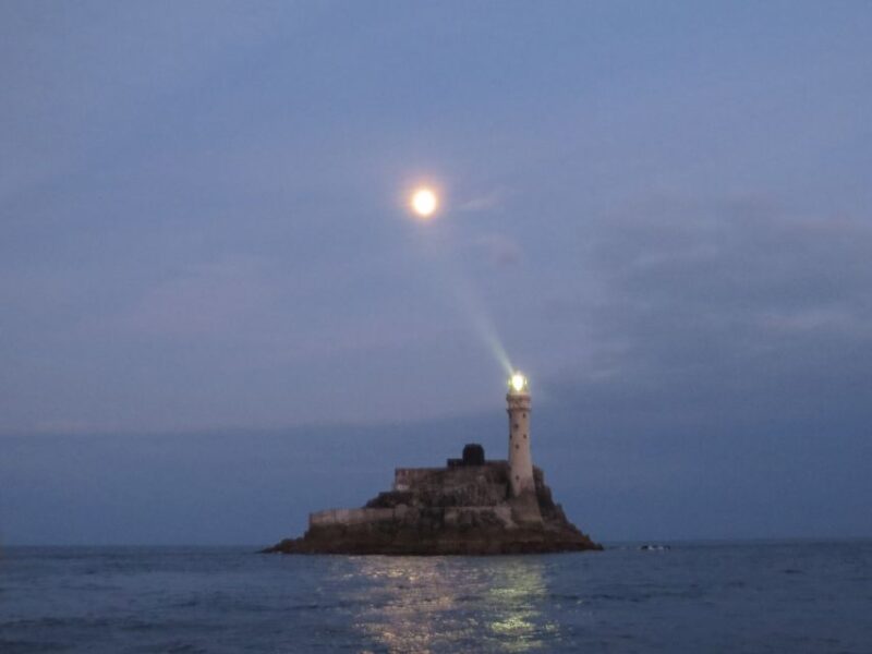 Baltimore Harbor: Sunset Cruise to Fastnet Rock Lighthouse - Experience Highlights