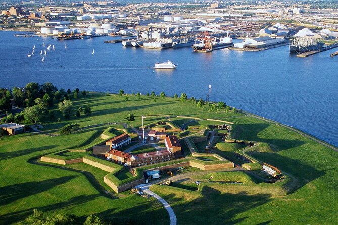 Baltimore Inner Harbor Sail on the Unforgettable - National Aquarium and Fort McHenry