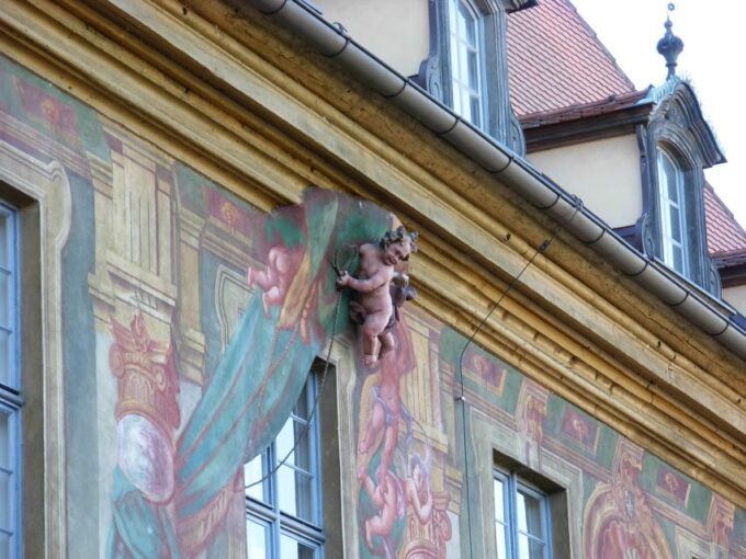 Bamberg: 1-Hour Theatrical Humor Tour With Costumed Guide - Cancellation Policy