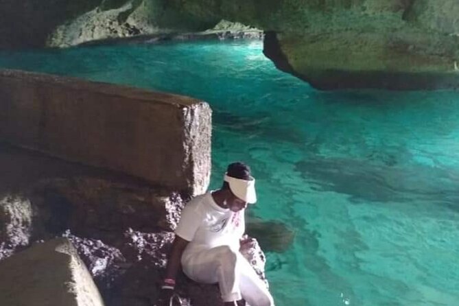 Bamboo Rafting Limestone Foot Massage/Negril 7 Miles Beach/Ricks Cafe Combo - Bamboo Rafting Experience
