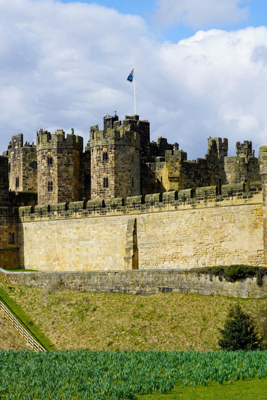 Bamburgh Castle, Northumberland & Alnwick Winter Adventure - Accessibility and Weather