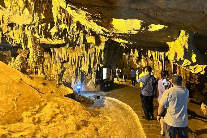 Ban Gioc Waterfall - Nguom Ngao Cave full day - BEST SELLING - FAQs