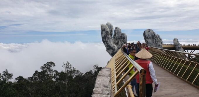 Bana Hill-Golden Bridge With Ticket, Guide, Lunch &Transfer - Frequently Asked Questions