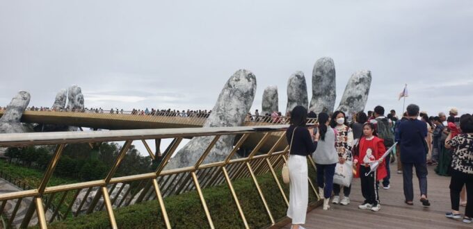 BaNa Hills - Golden Bridge Full Day Group Trip From Hoi An - Group Size