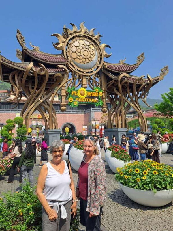 Bana Hills & Golden Hand Bridge Private Tour - Customer Reviews