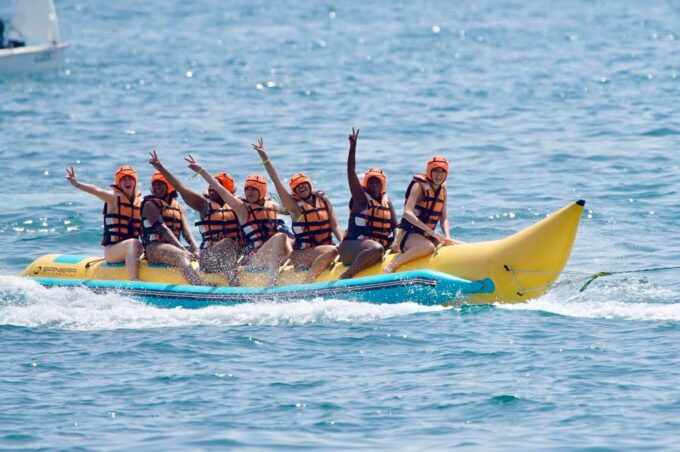 Banana Boat Barcelona - Recommended Attire