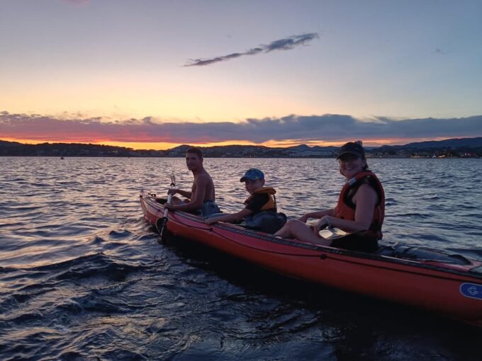 Bandol : Kayak Sunset & Appetizers - Booking and Availability