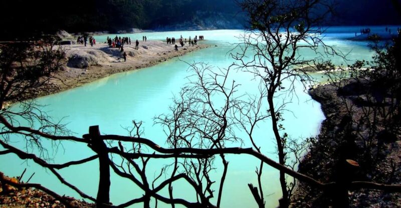 BANDUNG: MAKE CUSTOMIZED TOUR WITH CAR CHARTER AND DRIVER - Key Points