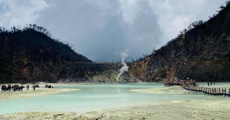Bandung: Private Car Charter With Driver - Tour Experience