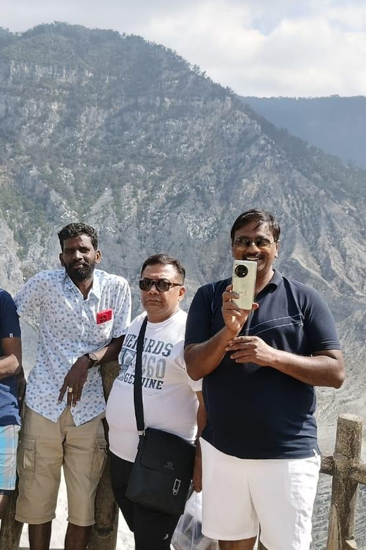 Bandung: Volcano and Crater Tour With Local Guide - Key Points