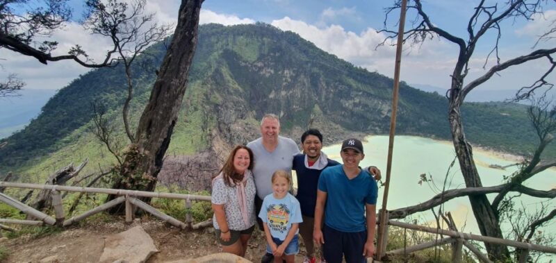 Bandung: Volcano, Hot Spring, Mud Bathing, & Lake Tour - Customer Ratings