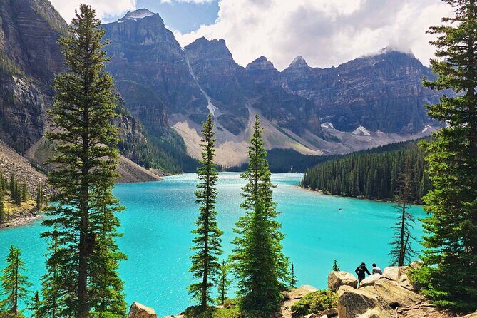 Banff/Canmore Moraine Lake & Lake Louise Hike, Canoe or Sightsee - Discover the Banff/Canmore Moraine Lake & Lake Louise Experience