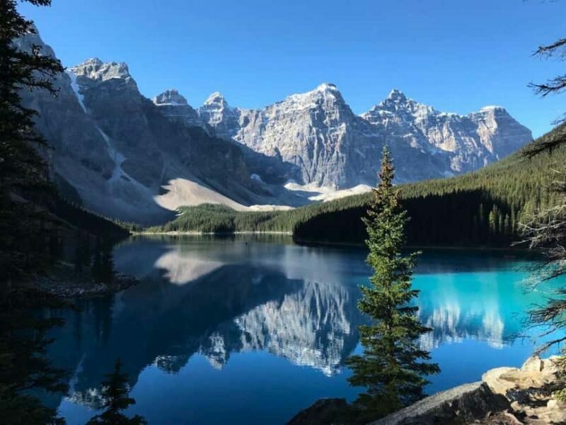 Banff/Canmore Moraine Lake & Lake Louise-Hike/Canoe/Sightsee - Key Points