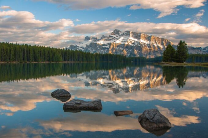 Banff: Highlights and Wildlife Group Tour - Booking and Cancellation Policy