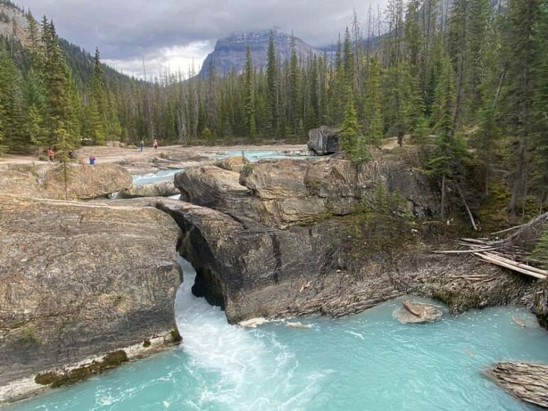 Banff Lake Louise, Moraine, Emerald Lake and Johnston Canyon - FAQs