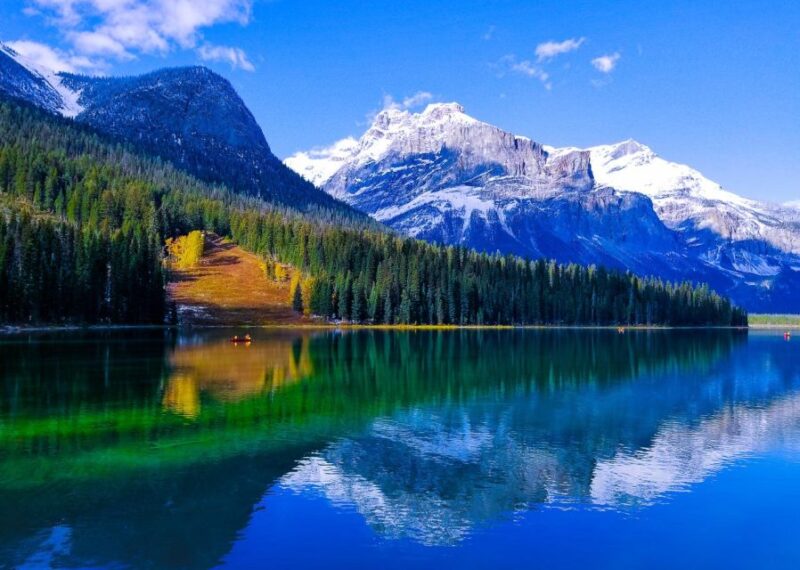 Banff: Lake Louise, Moraine Lake, and Emerald Lake Tour - Highlights and Experience