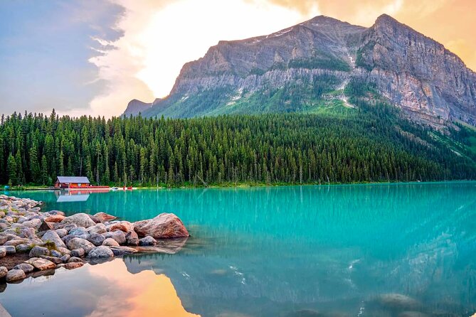 Banff, Moraine Lake & Lake Louise Tour - Exploring Banff