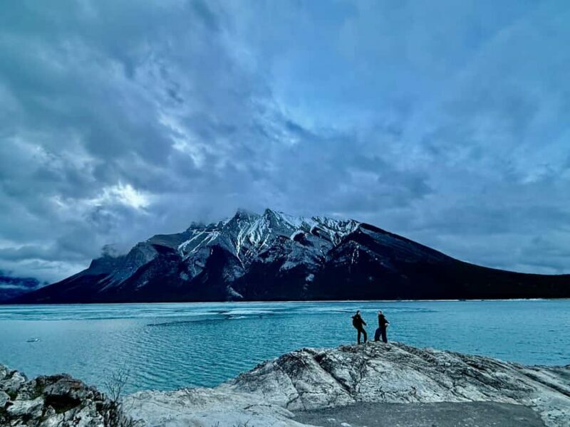 Banff: Moraine, Peyto, Bow, Lake Louise & Johnston Canyon - Transportation and Group Size