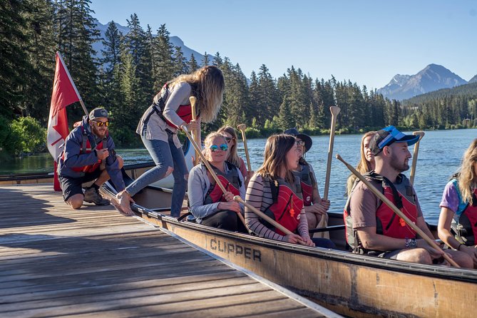 Banff National Park Big Canoe Tour - Immersion in Canadian History