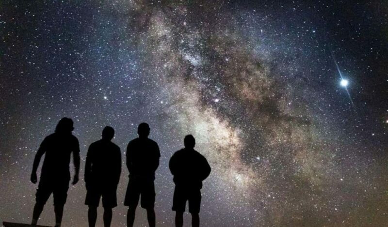 Banff or Moraine Lake: Night Tour with possible Stargazing - Logistics and Practical Tips