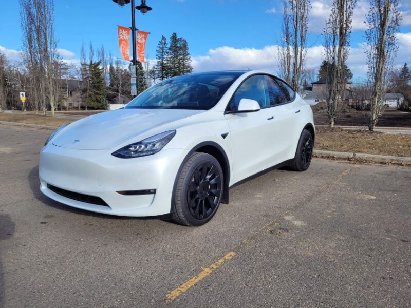 Banff to Calgary YYC Airport (Private Transfer With Tesla) - Frequently Asked Questions
