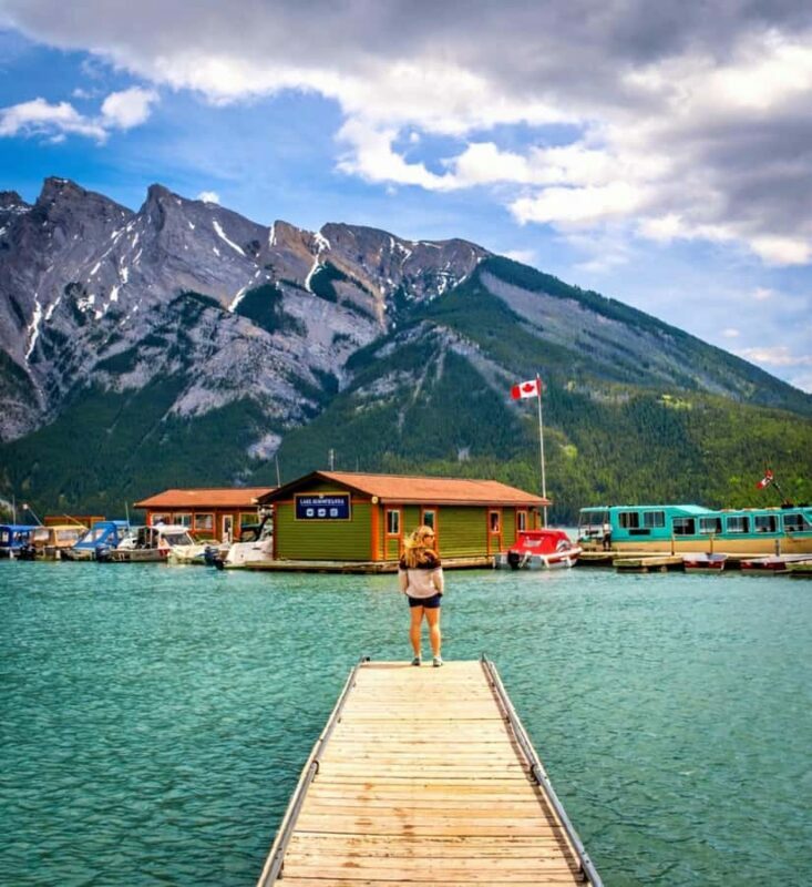 Banff with Gondola, Minnewanka Cruise, Hot Spring & 3 Lakes - Key Points