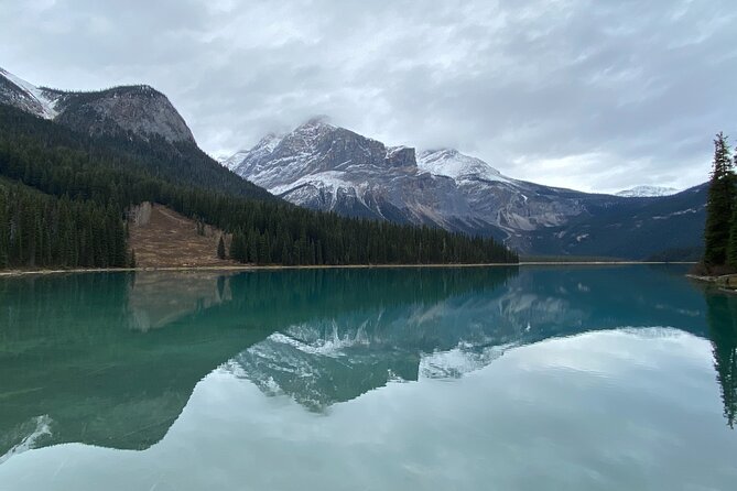 Banff & Yoho Parks | Lake Louise | Moraine Lake | Emerald Lake - PRIVATE TOUR - Attractions Included
