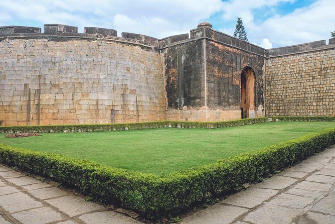 Bangalore City Tour (Lunch, Pick up & Drop at Hotel) - Booking Confirmation