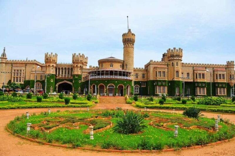 Bangalore City Tour: Walking, Palace & Temples - Key Points