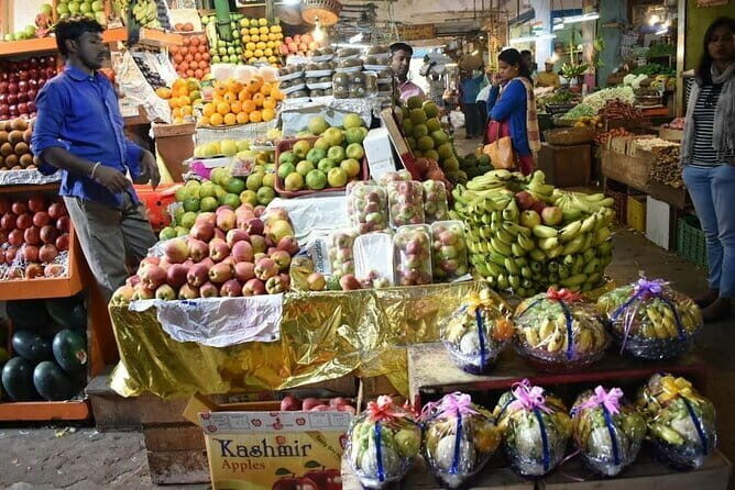 Bangalore Evening Food Street Walk and Market Visit - Realities from the Reviews
