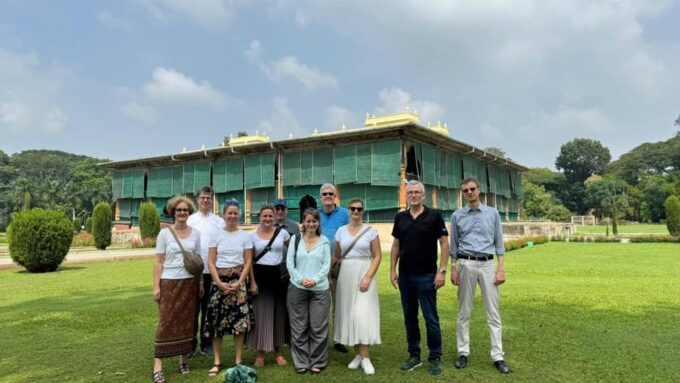 Bangalore: Mysore Private Day Tour With Lunch & Entry Fees - Mysore Palace and Temples